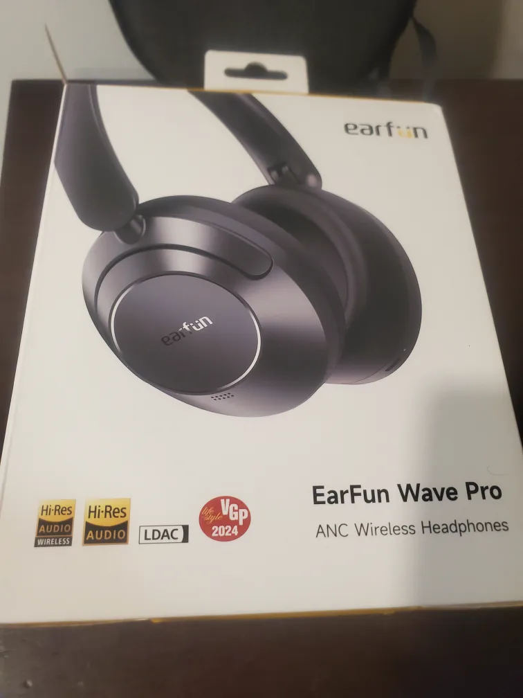 EarFun Headphones thumbnail