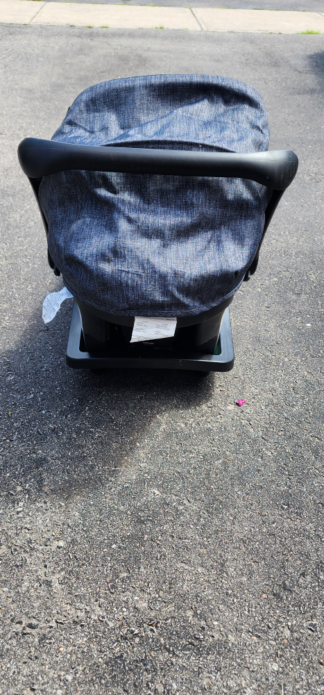 Evenflo Infant Car Seat - photo 4