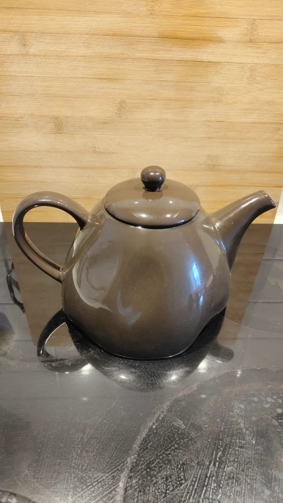 Porcelain Teapot – Designer Homewares by Taness🇨🇦🧡 image indicator(3)