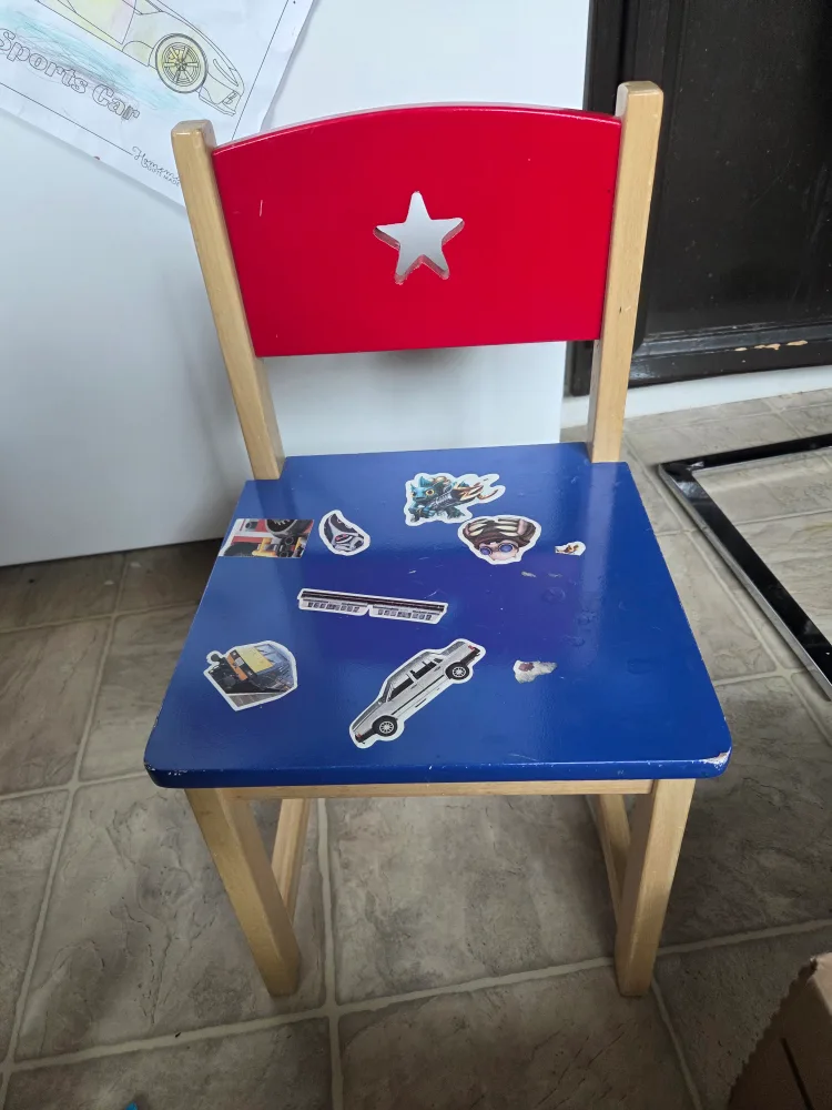Kid wooden chair $5 thumbnail