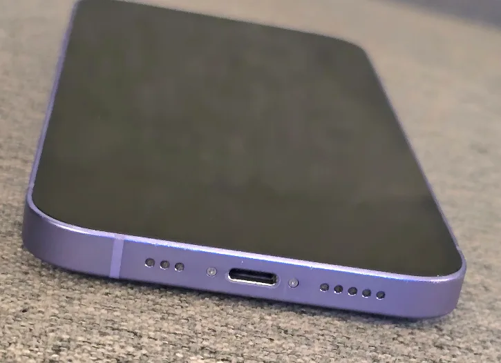 Apple iPhone 12 - 128GB Purple - Like new image indicator(8)