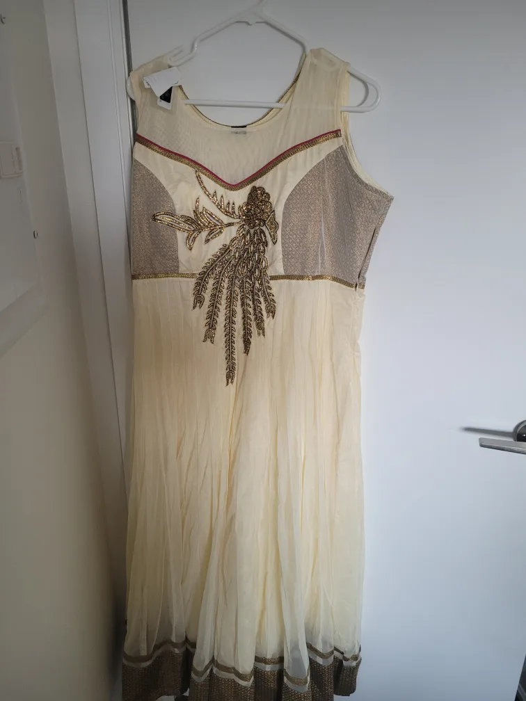 Cream Colour 3pc Salwar Kameez thumbnail