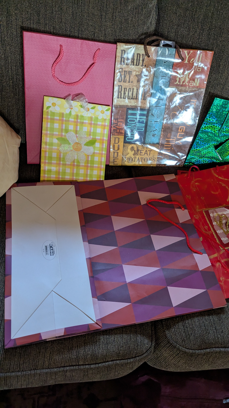 Variety of Gift Bags - photo 4