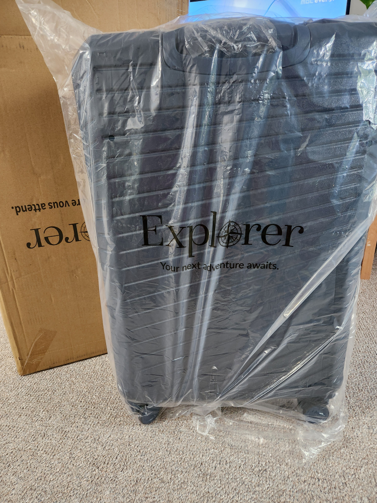 New Explorer EXP6028 Large Expandable Spinner Suitcase - photo 4
