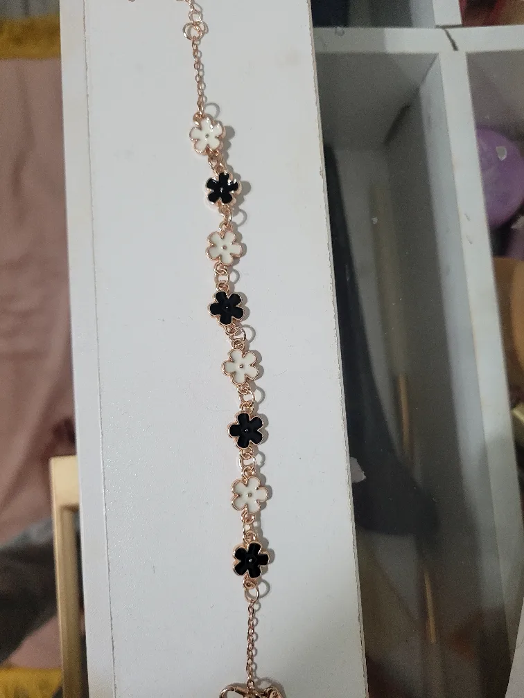Flower Charm Bracelet - Black & White image indicator(3)