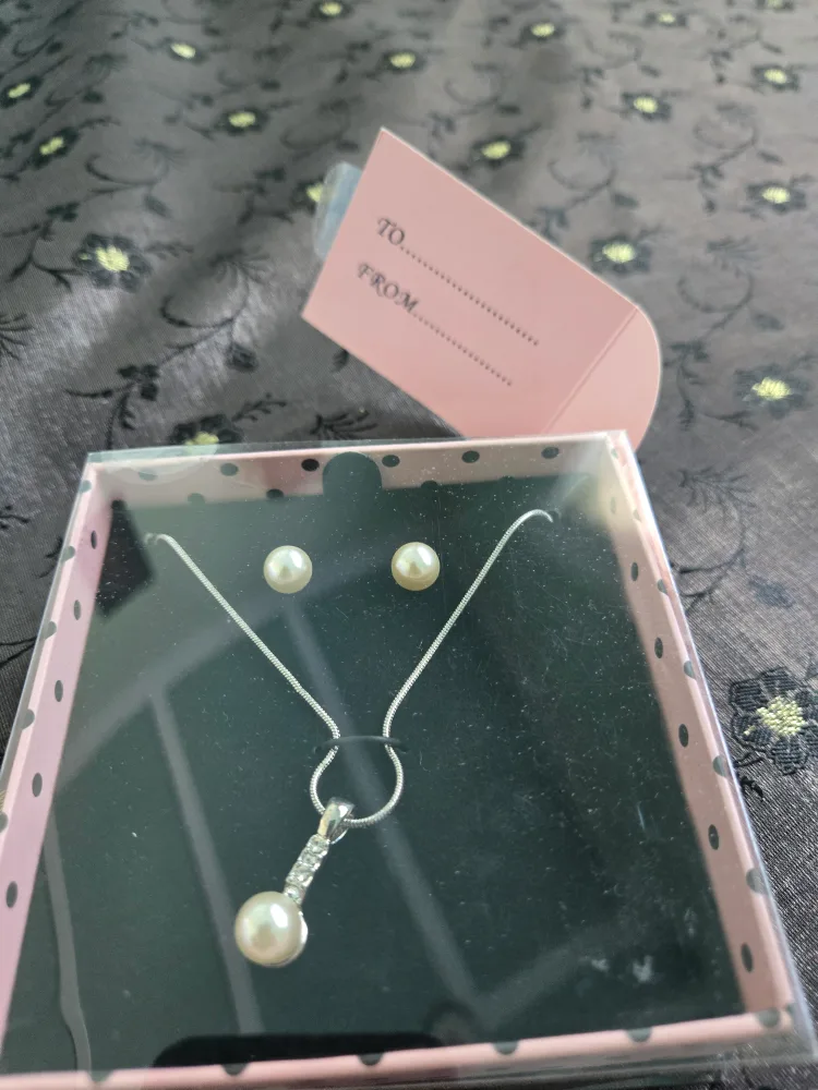 Pearl Necklace & Earring Set - New in Box thumbnail