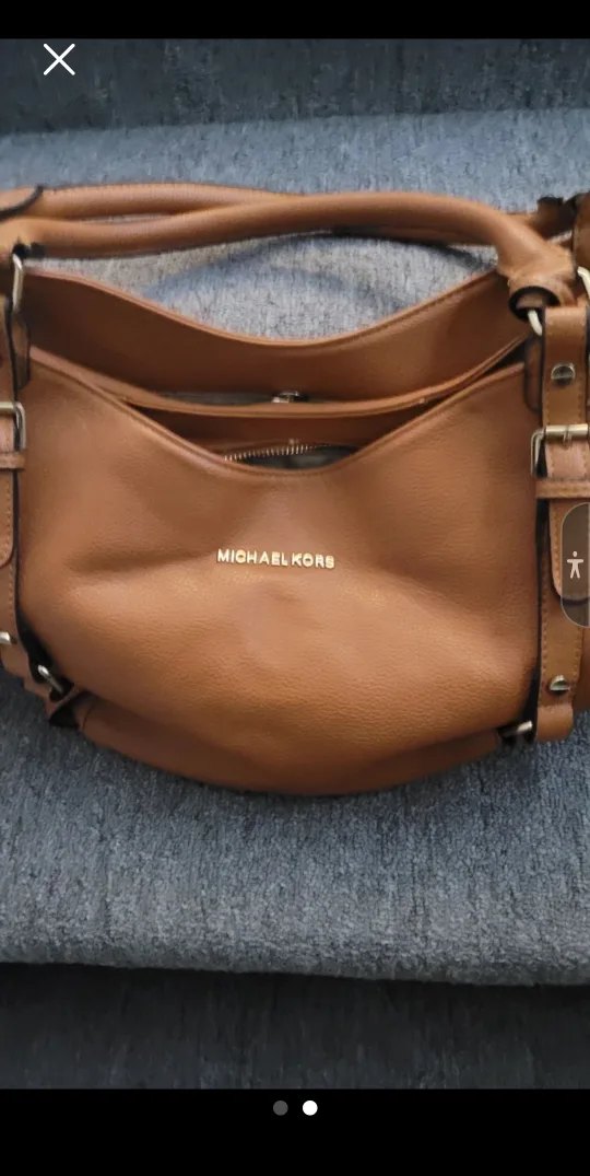Michael Kors Tan 1 zipper purse with 3 compartments thumbnail
