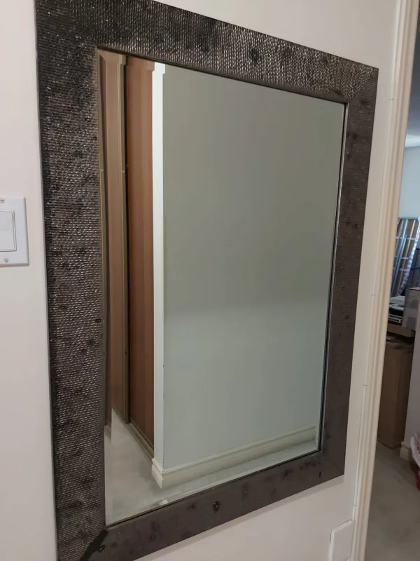 Framed Wall Mirror image indicator(2)