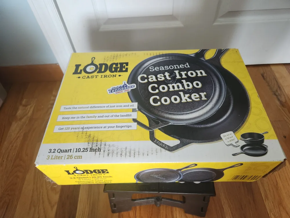 Brand new Lodge Cast Iron Combo Cooker 3.2 Quart thumbnail