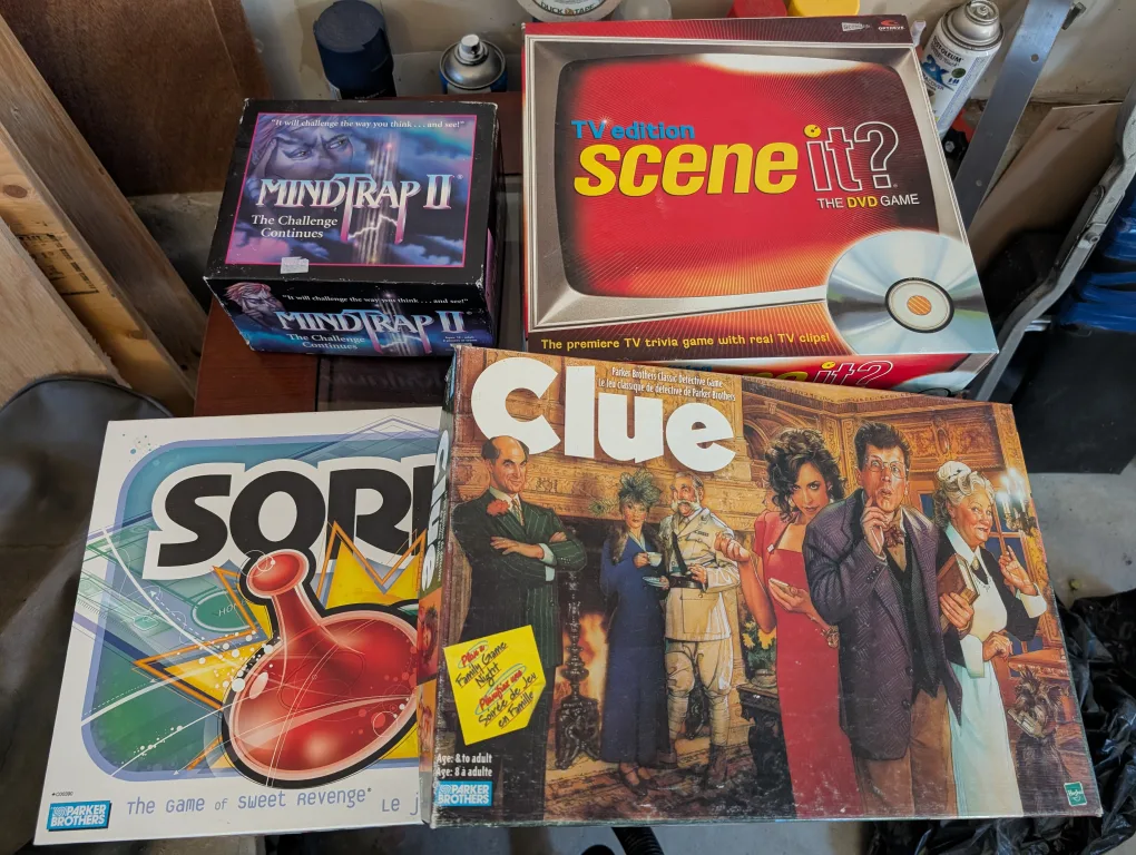 $15 for everything Assorted Boardgames 🇨🇦 thumbnail