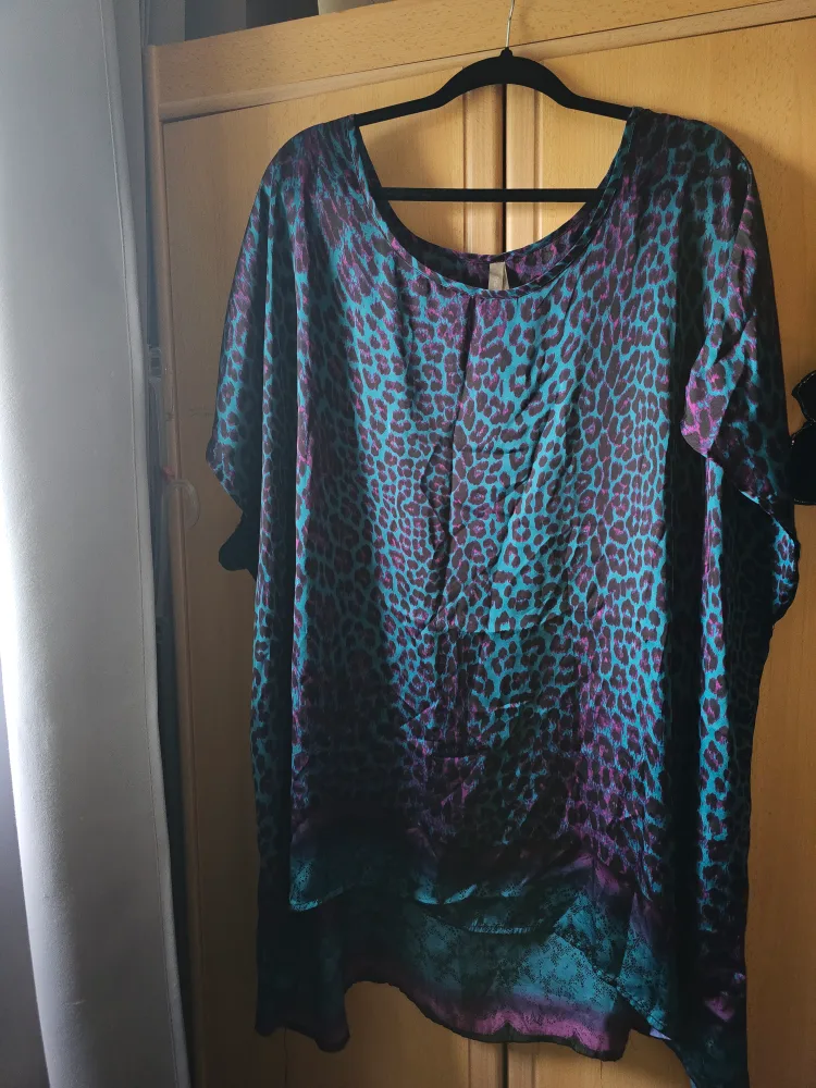 Love It Lounger Teal/Purple Animal Print Top 5X thumbnail