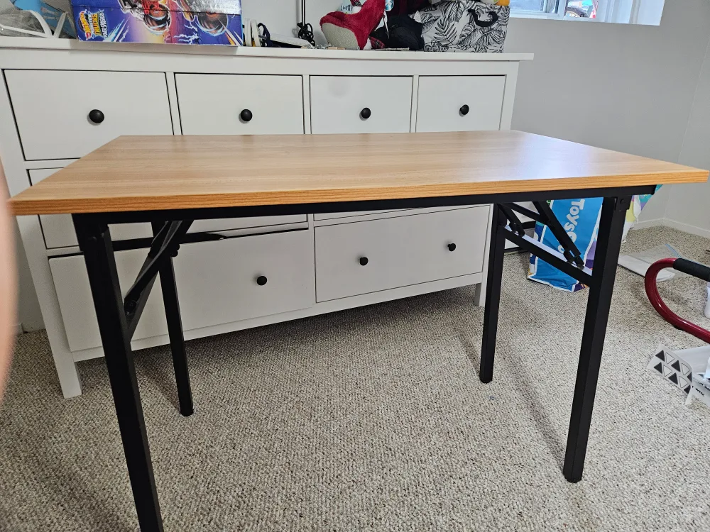 🪑 Foldable Desk – 60x100 cm – Great Condition! image indicator(4)