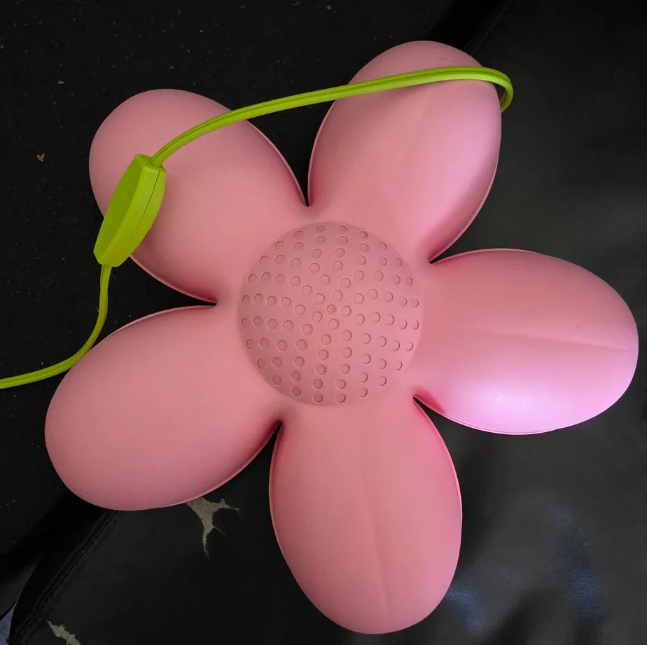 Ikea Smila Blomma Pink Flower Wall Lamp thumbnail