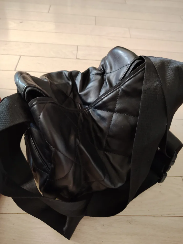 Black Quilted Sling Bag image indicator(7)
