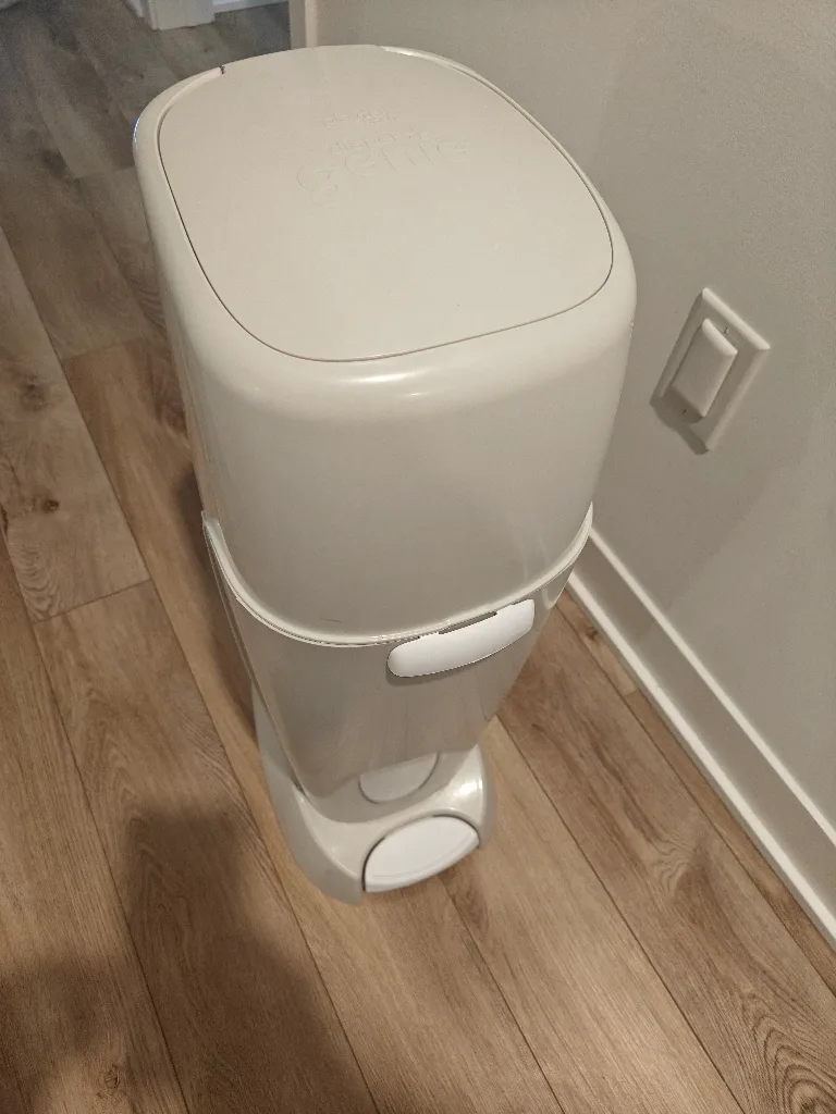 Diaper Genie Pail thumbnail