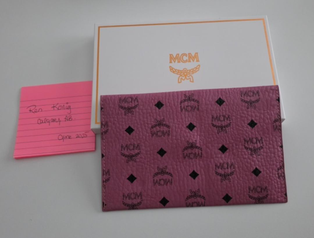 MCM Pink Leather Clutch with Box - photo 2