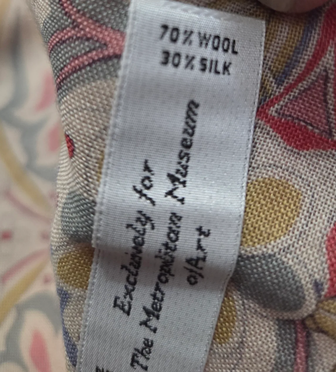 Metropolitan Museum of Art Wool Silk Scarf image indicator(5)