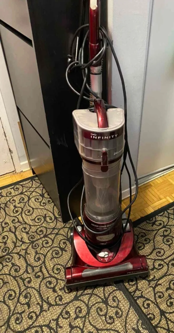 Bissell Infinity Vacuum - Never Loses Suction thumbnail