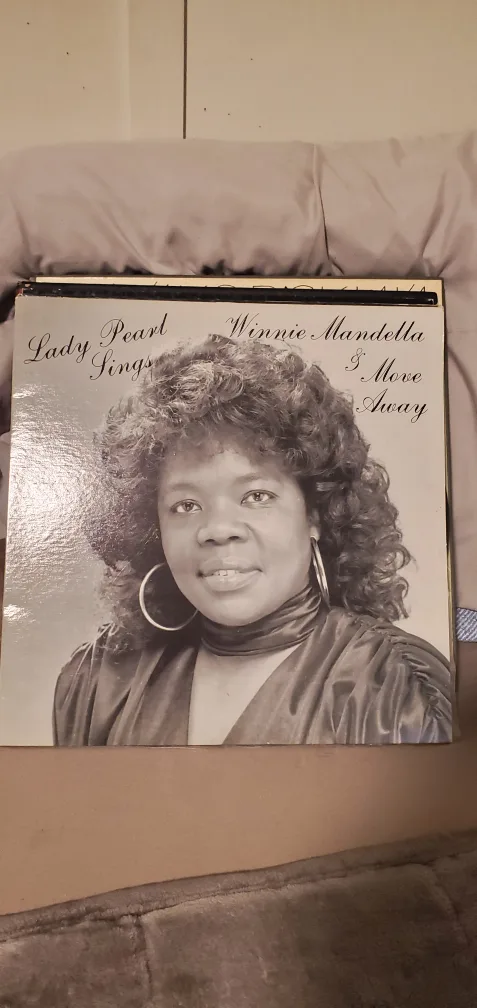 Lady Pearl Sings Winnie Mandella & Move Away Vinyl Record thumbnail