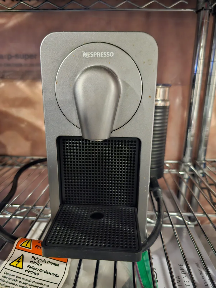 Nespresso Coffee Machine with Aeroccino Milk Frother thumbnail