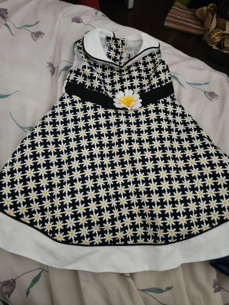 Daisy Pattern Baby Dress -18 months thumbnail