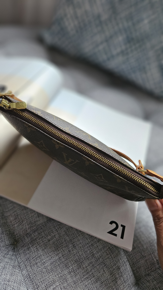 Louis Vuitton Monogram Pochette Accessoires - photo 5