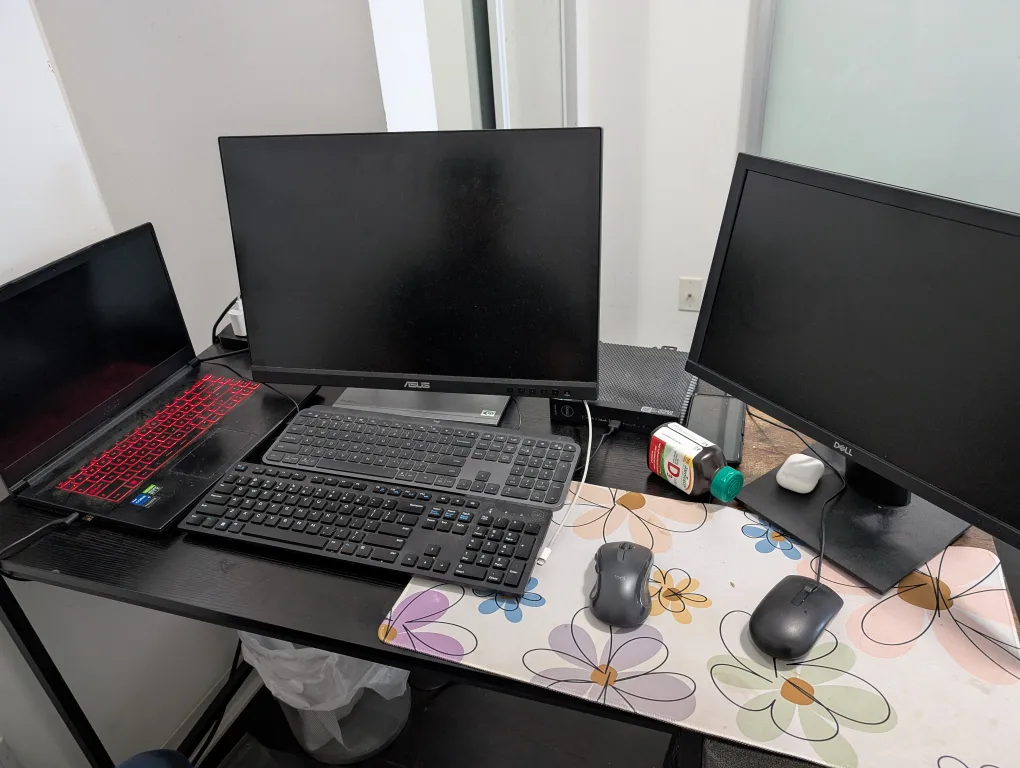 Desk with Drawers thumbnail
