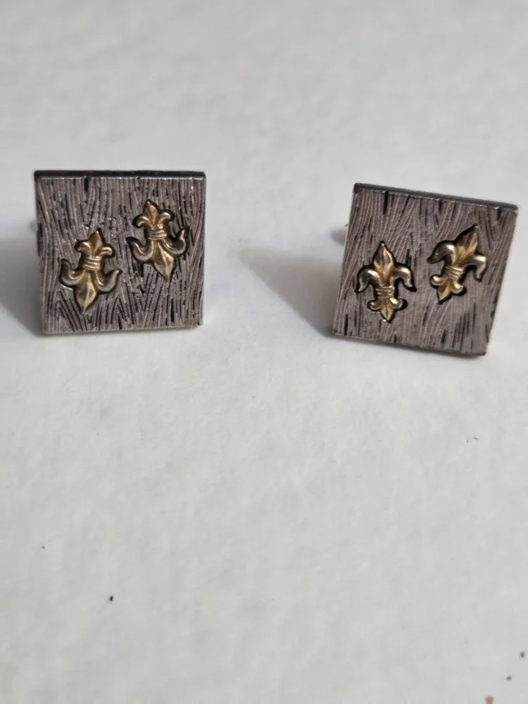 Vintage Fleur de Lis Cufflinks image indicator(2)