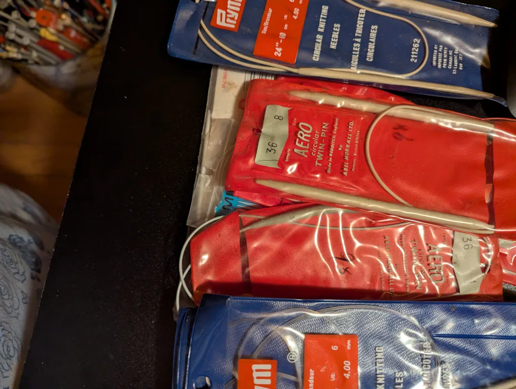 🇨🇦Mixed Lot of Knitting and crochet needles image indicator(6)