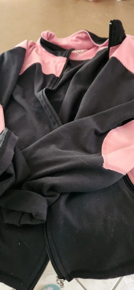 Pink & Black Zip-Up Jacket🇨🇦 thrifty picks thumbnail