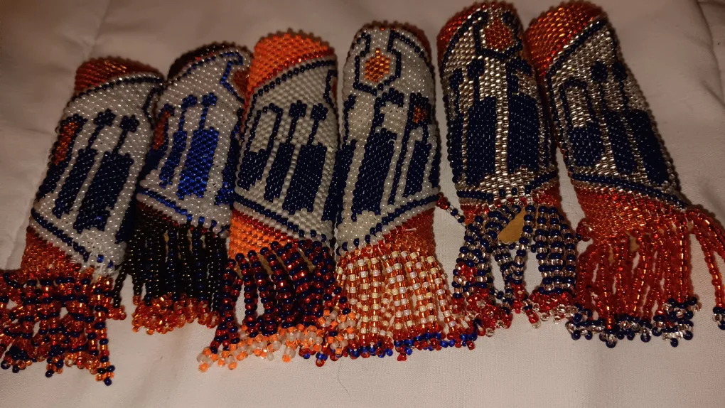 indigenous beaded oilers lighter cases thumbnail
