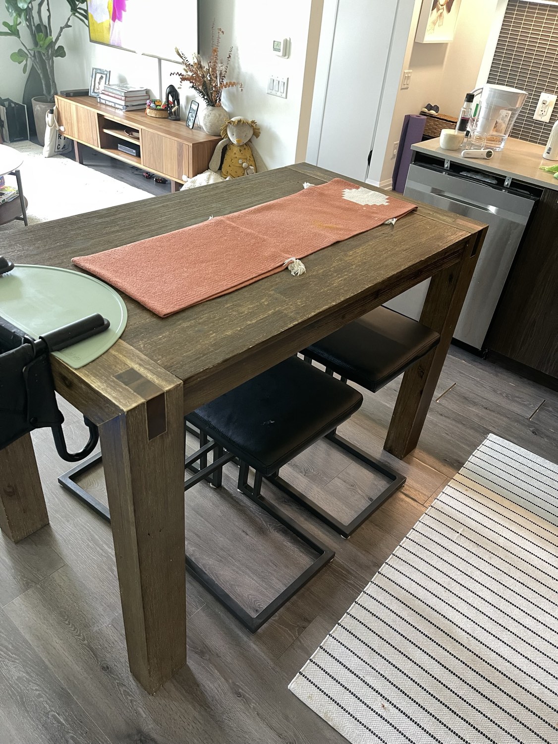 Kitchen Island + stools