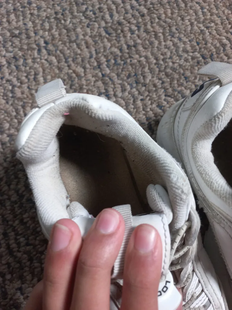 Fila White Athletic Shoes image indicator(5)