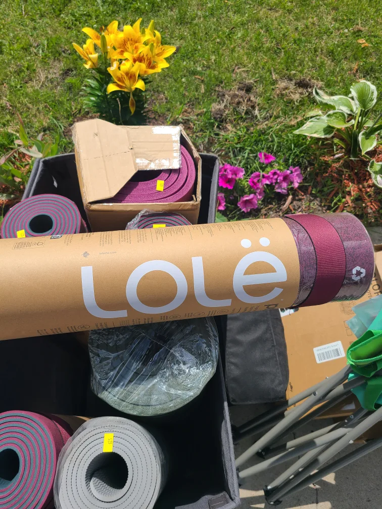 Lolë Yoga Mat thumbnail