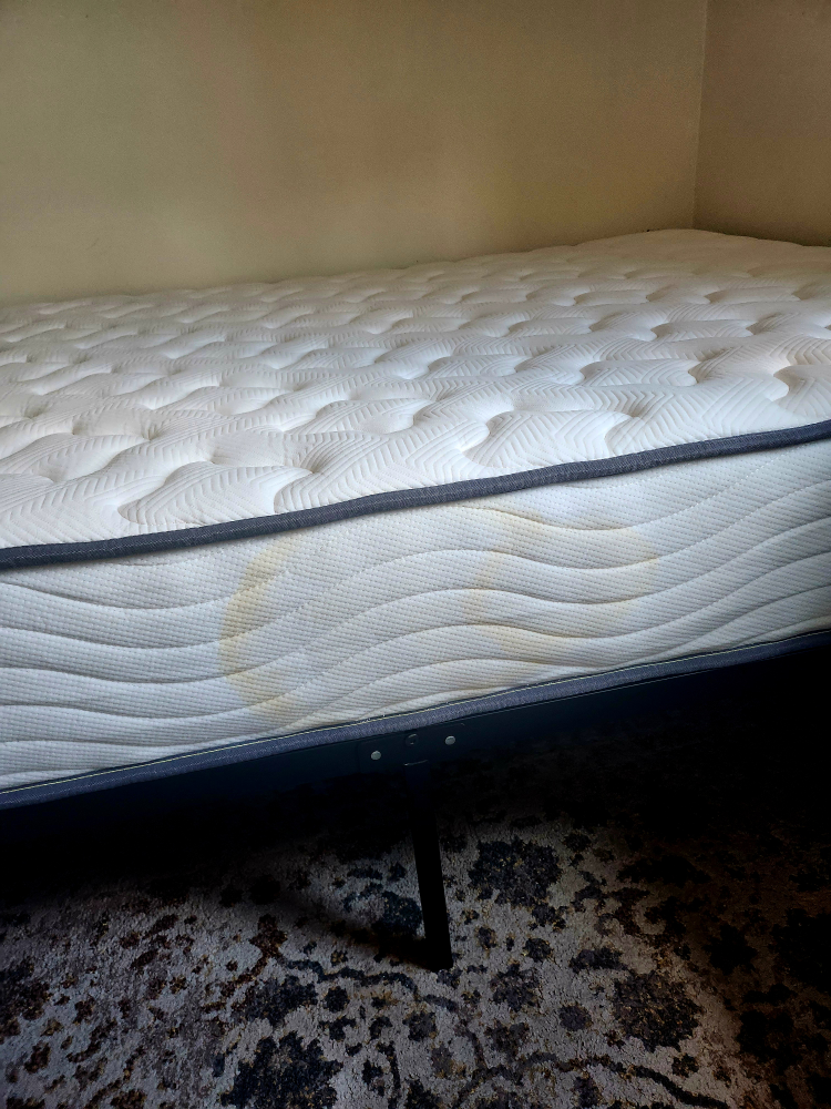 Full size mattress 10 inches + bed frame 14inches - photo 2