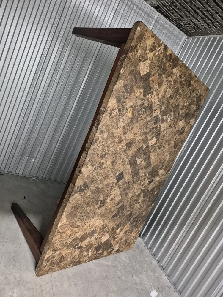 REAL MARBLE TABLE LIKE NEW, DELUVERY FOR LOWEST thumbnail