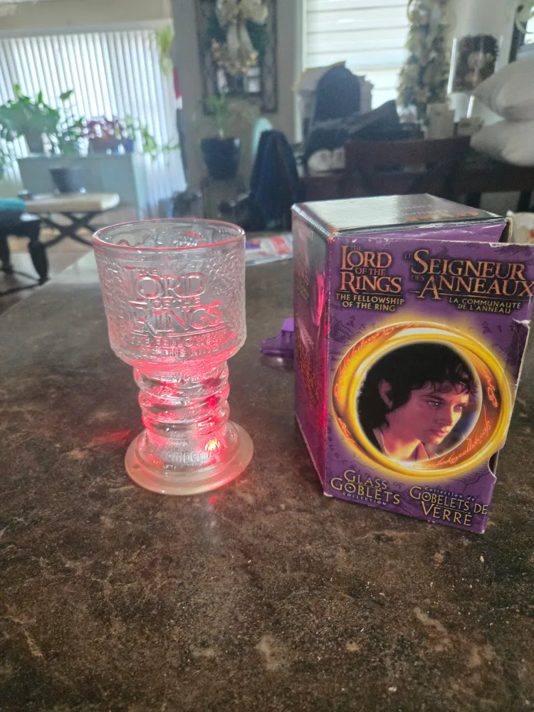 Lord of the Rings Glass Goblet Collection thumbnail