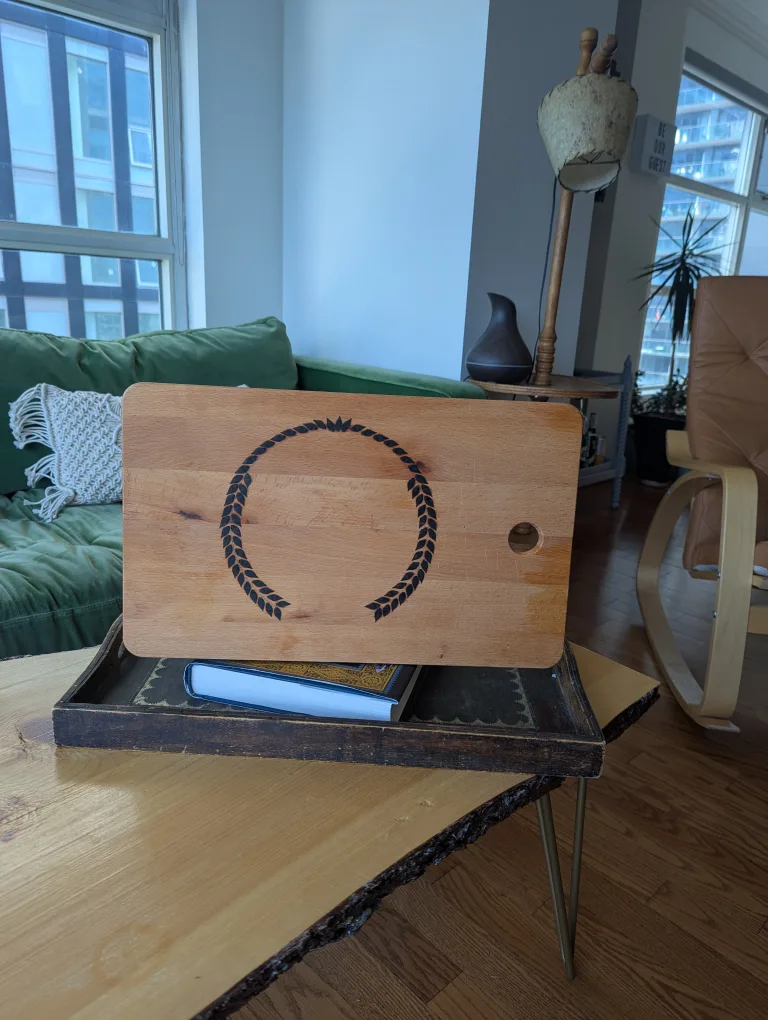 Wooden Cutting Board with Laurel Design thumbnail