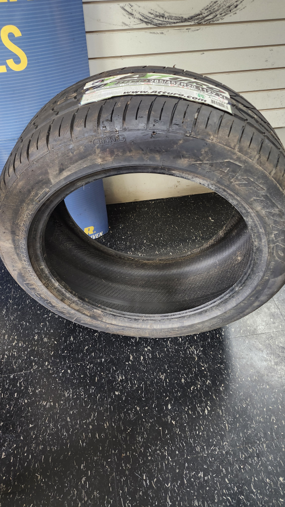 Aturo AZ850 Tire 285/45ZR20 - photo 2
