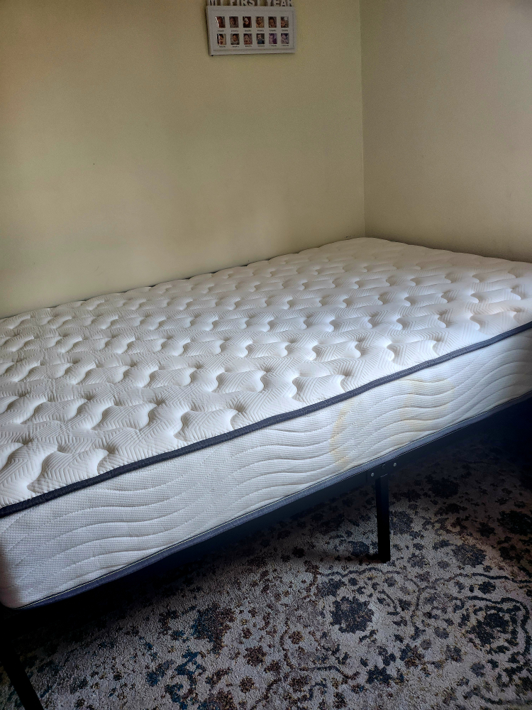 Full size mattress 10 inches + bed frame 14inches - photo 5