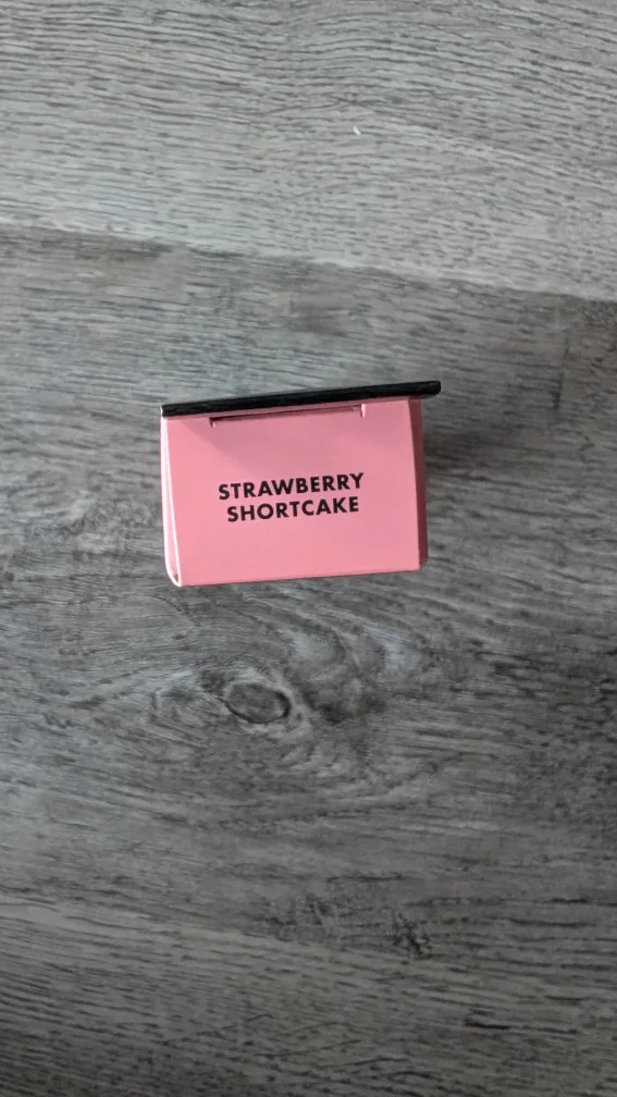 New e.l.f. Glow Reviver Melting Lip Balm image indicator(3)