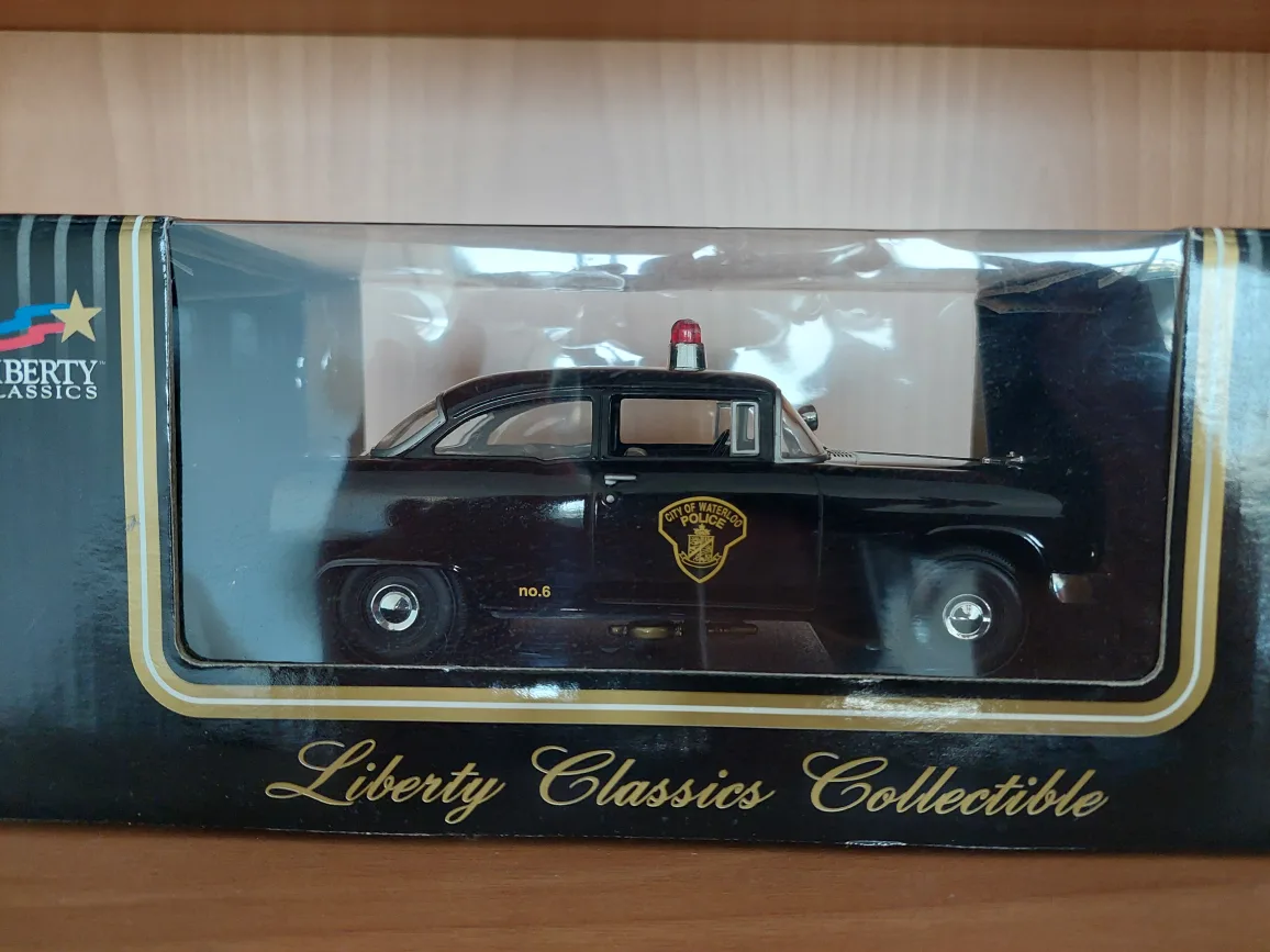 Liberty Classics City of Waterloo Police Car No. 6 thumbnail