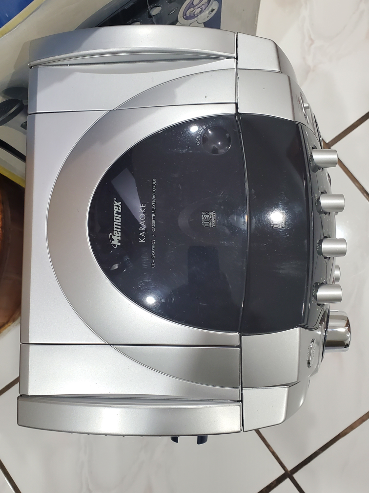 Memorex Karaoke CDG Cassette Player/Recorder