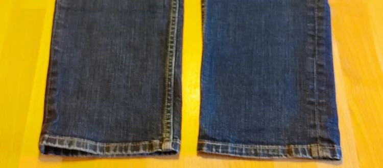 Levi's Red Tab Jeans image indicator(4)