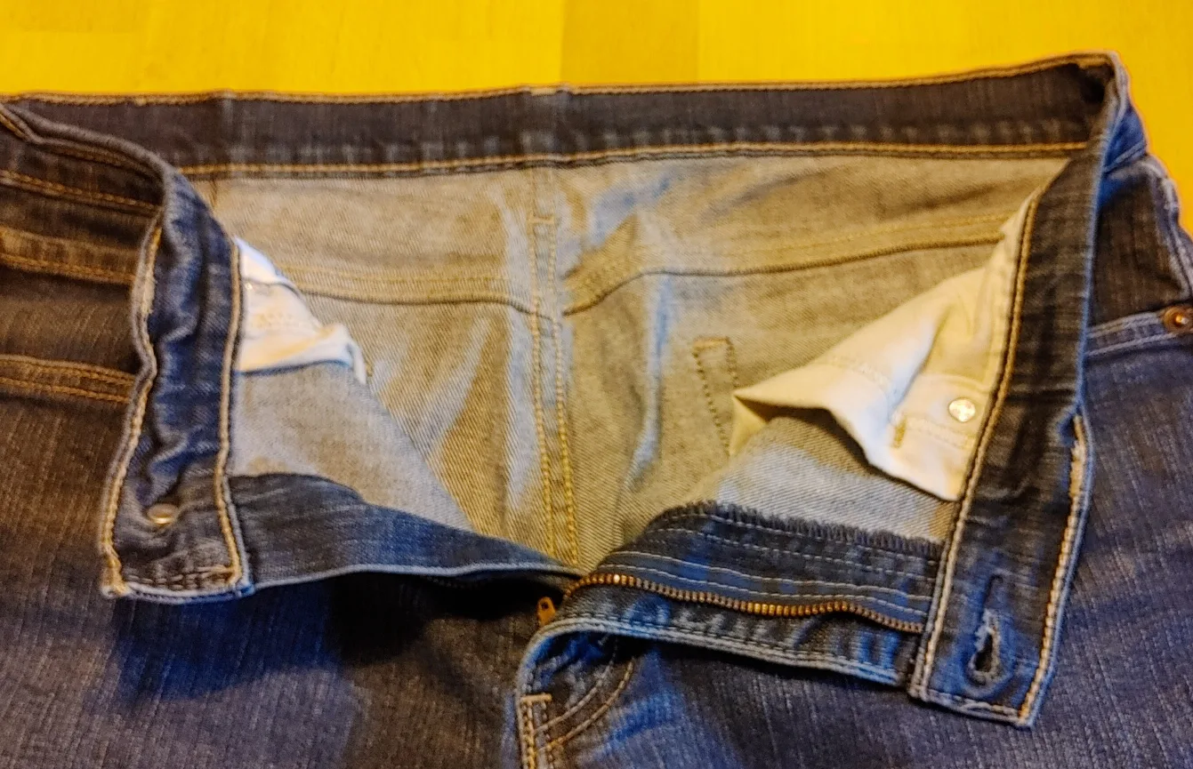 Levi's Red Tab Jeans image indicator(9)