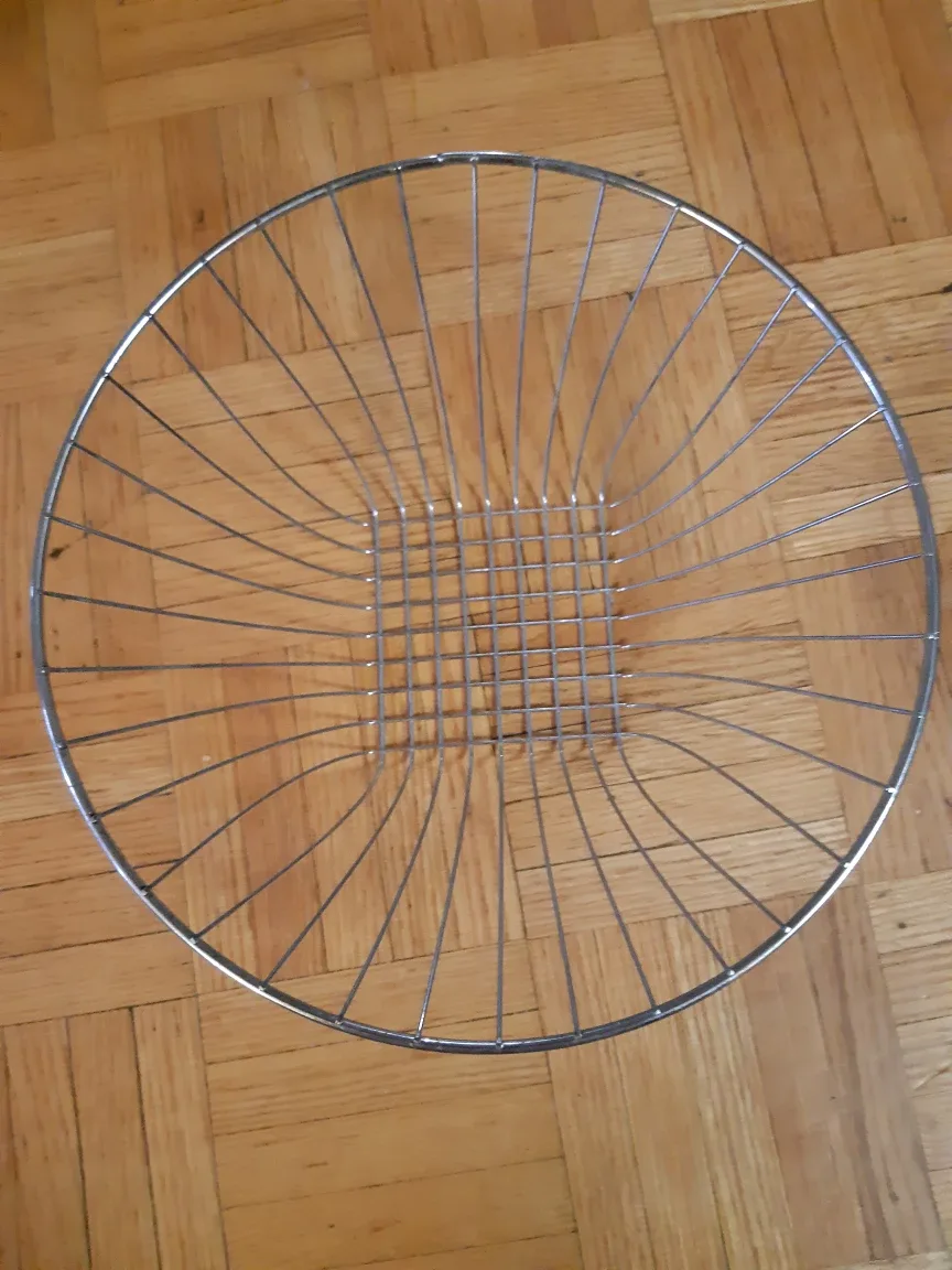 Wire Fruit Bowl 🇨🇦 thumbnail