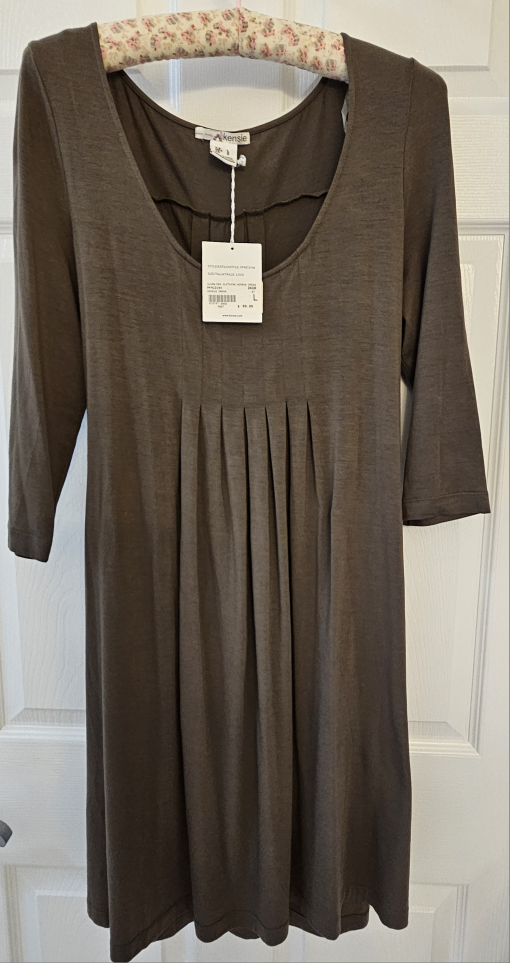 NEW! -Kensie Dress - Size L, dark green fits smaller