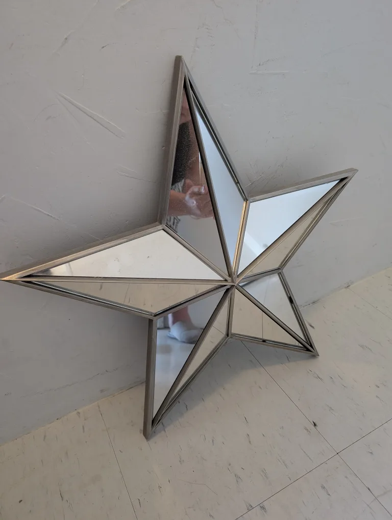 Star Shaped Mirror Wall Decor thumbnail