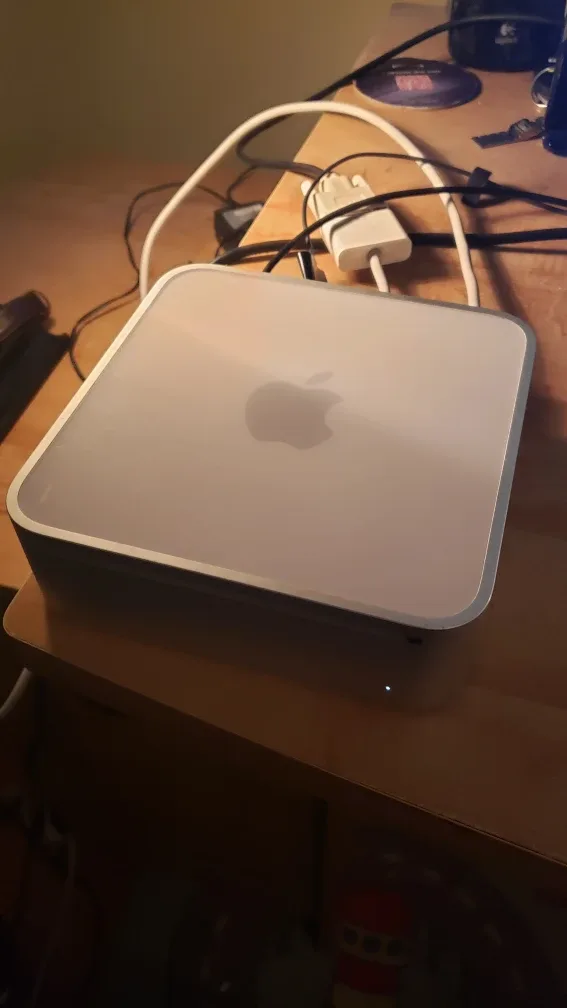 Mac mini (Early 2009) – Classic Apple Desktop – Working & Clean thumbnail