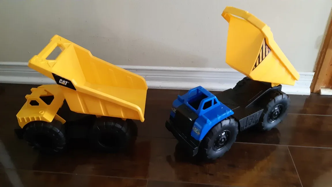 CAT Dump Truck Toys thumbnail